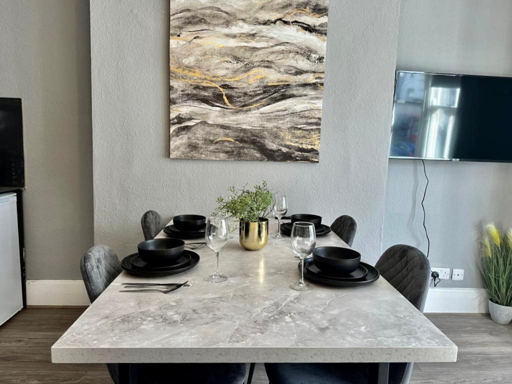 Flash Sale Brighton Train Station 3 Bedroom Flat Bn180Alon Buitenkant foto